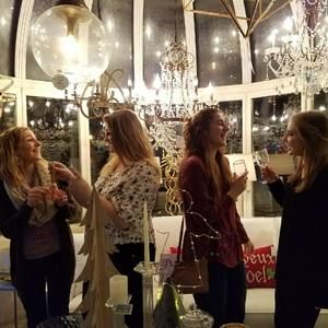 Meet your Posher, Lex